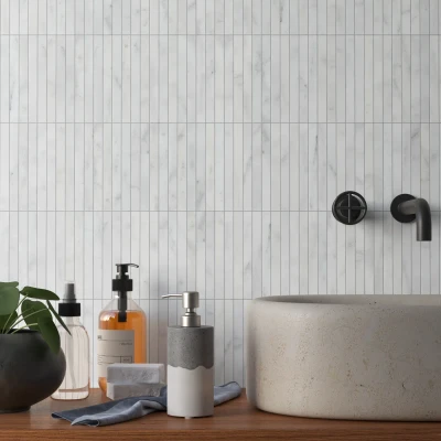 Carrara White Marble Kitkat Mosaic Tile Honed 305 x 305 x 10 (1)